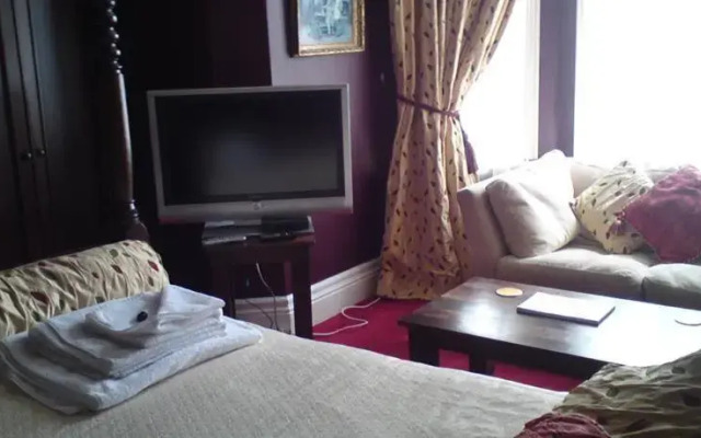 Westdale Guesthouse