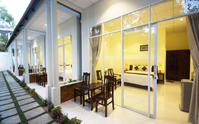 Sunlight Bungalow