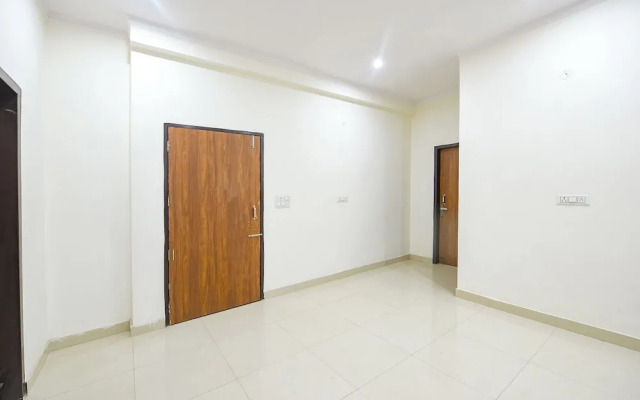 Fabhotel Vr Residency