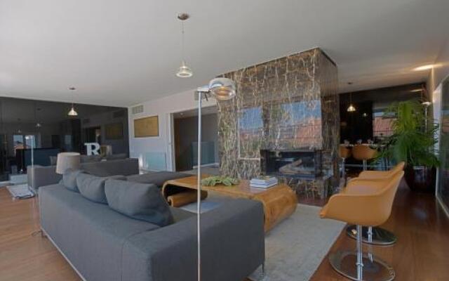 Portuguese Living Chiado Penthouse