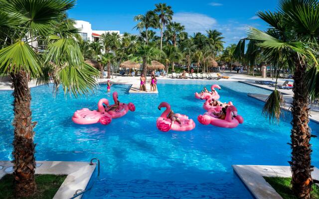Viva Azteca by Wyndham, A Trademark All Inclusive Resort