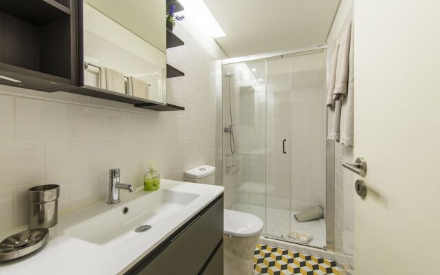 DA'Home - Almada Unique Apartment