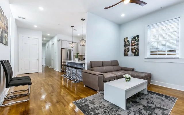 Newly Renovated 4BD Penthouse
