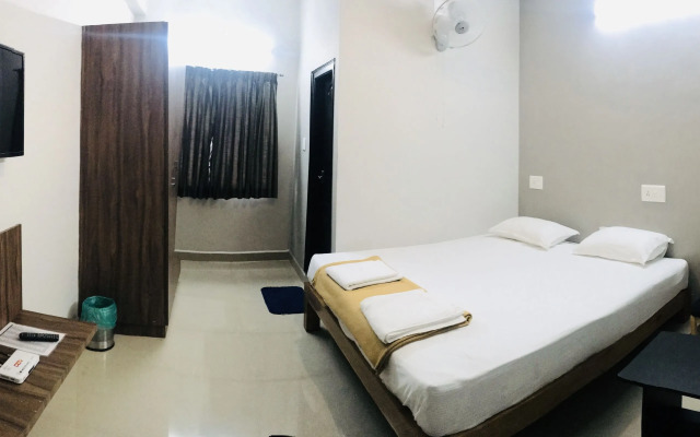 Sharada Residency - Hostel