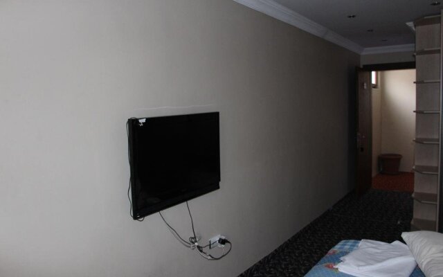 Yanki Otel