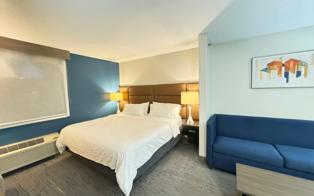 Holiday Inn Express Hotel & Suites St. Paul-Woodbury by IHG