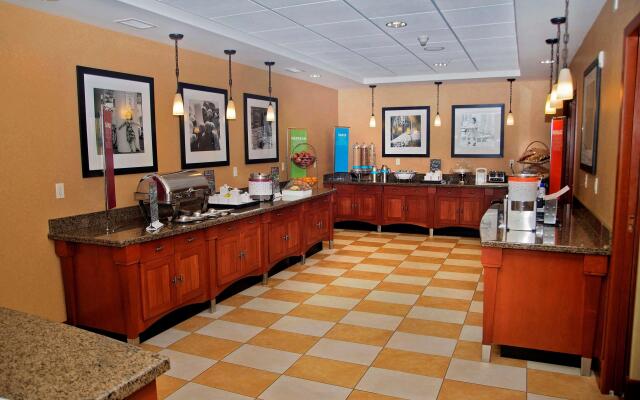 Hampton Inn Evanston