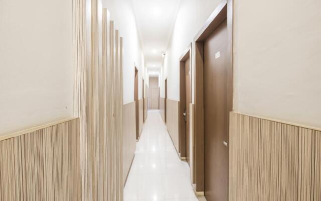 OYO 317 New Legend Hotel