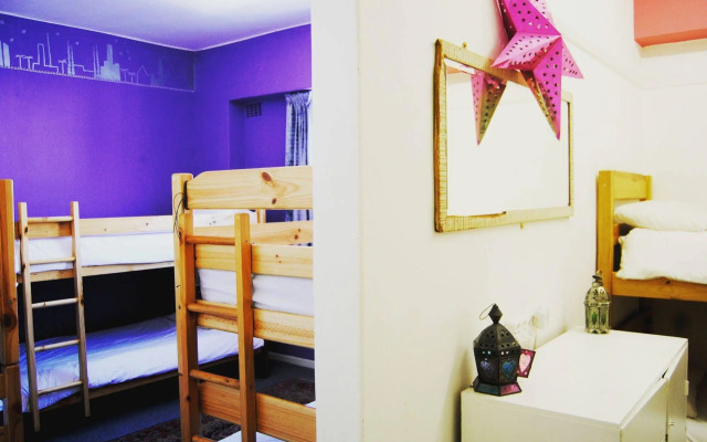 HomeBase Cape Town Backpackers - Hostel