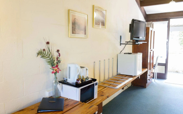 Blackheath Motor Inn