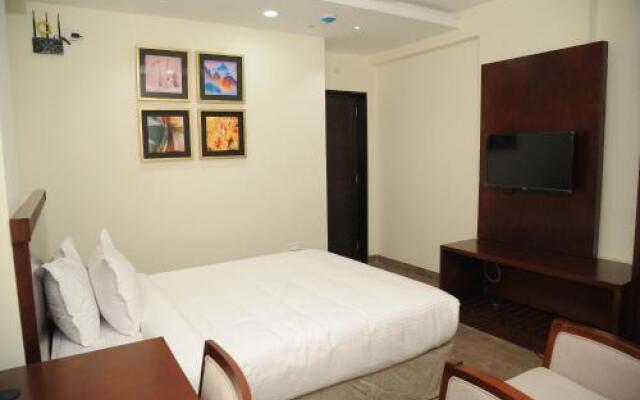 Stay Bay Service Apartments
