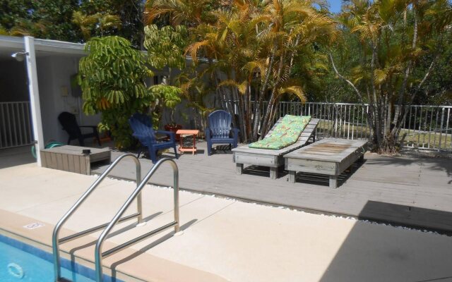 Sunshine Island Inn