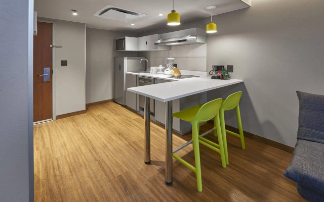 City Express Suites by Marriott Querétaro