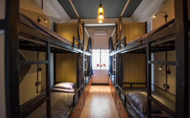 The Like Hostel & Cafe