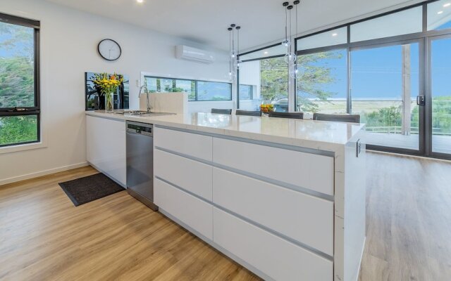 Sweeping Views - Free Wifi & Netflix - PET Friendly