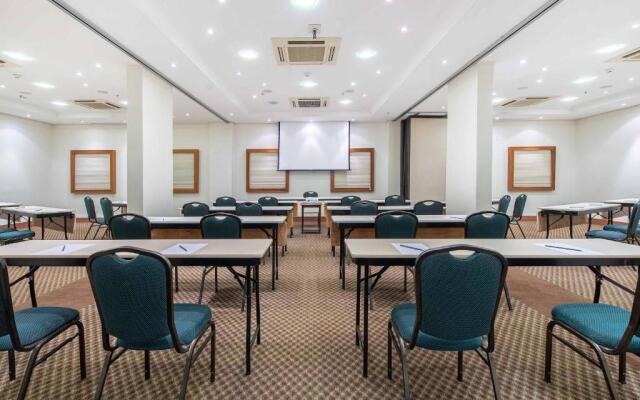 Hotel Cassino Tower Campinas Cambui By Nacional Inn