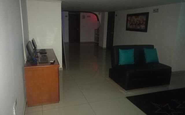Hotel Connecta Airport Bogota