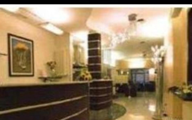Hotel Holiday