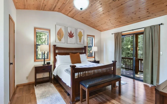 Knotty Pines Retreat