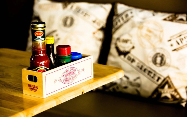 Sleep cafe hostel