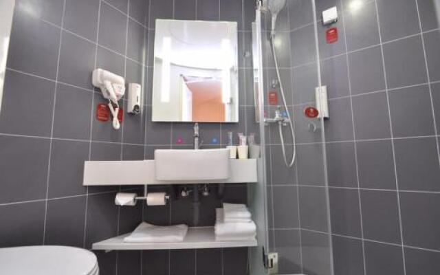 Elan Hotel Nanjing North Daqiao Road Red Sun Plaza