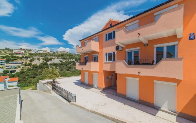 Awesome Apartment in Sevid With 2 Bedrooms and Wifi