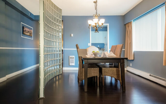 Rosellen Suites At Stanley Park