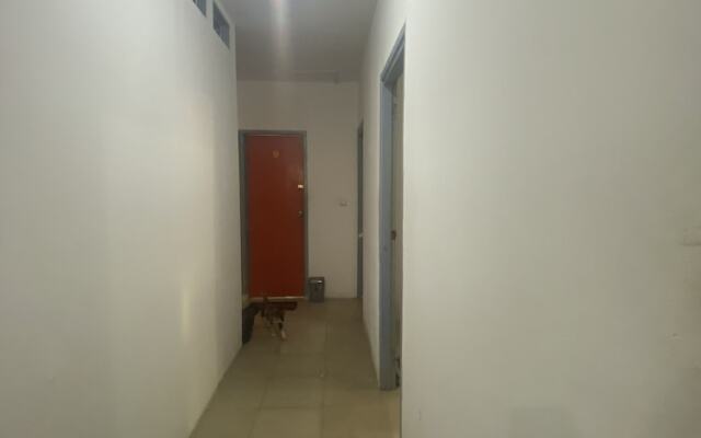 SPOT ON 93312 Homestay OrangeNearNagoya Hill Shopping Mall