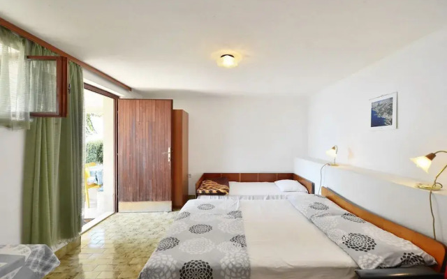 Goran - 150m From sea - SA1