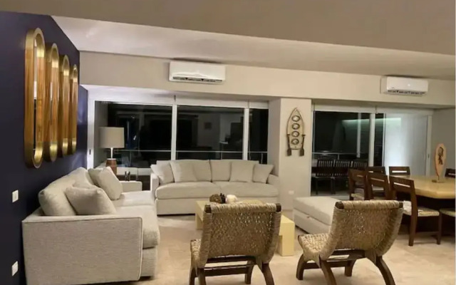 Exclusivo Departamento Acapulco Playa
