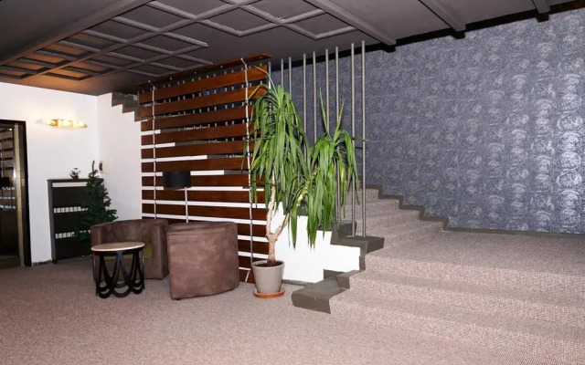Hotel Bor