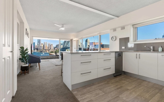 Dream Views of Sydney CBD – Guest Rooms – Sydney