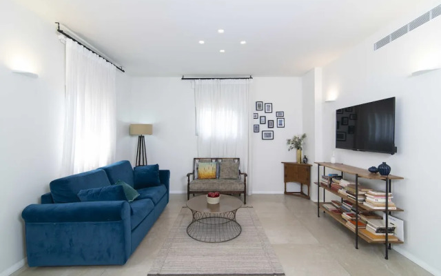 TLV Center by TLV2rent