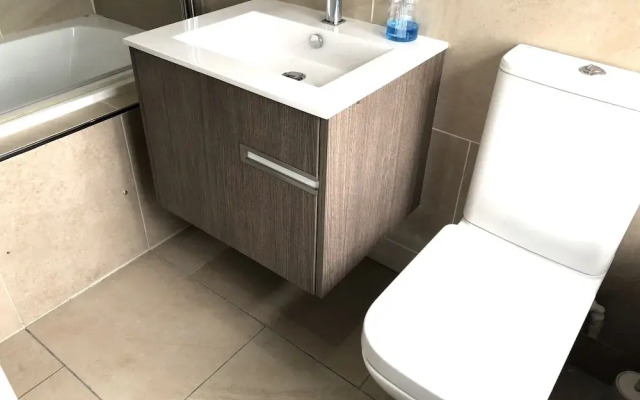Spiers Wharf Apartment