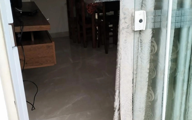 Apartamento confortável em Maranduba a 900 metros da praia