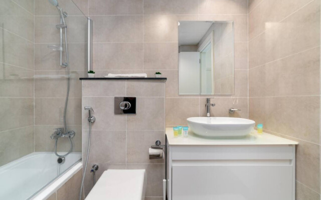 Immaculate 1BR apartment at Carson C