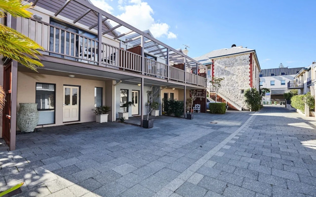 Fremantle Townhouse Unit 4