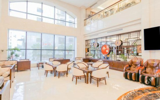 Four Seasons Garden Hotel & Resorts