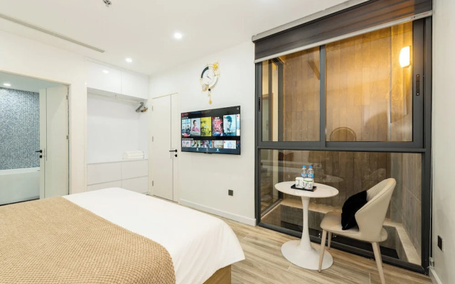 Myrcella Apartment