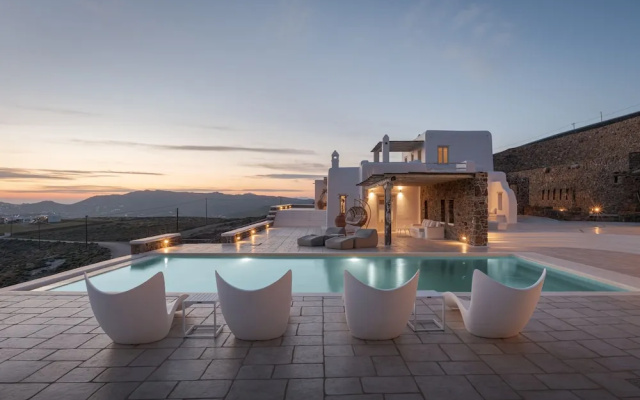 Mykonian Icon Villa