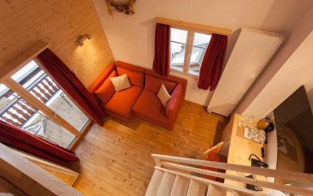 Julen Wendelin, Hotel Touring