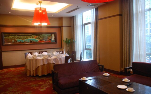 Holiday Inn Chongqing Guanyinqiao by IHG