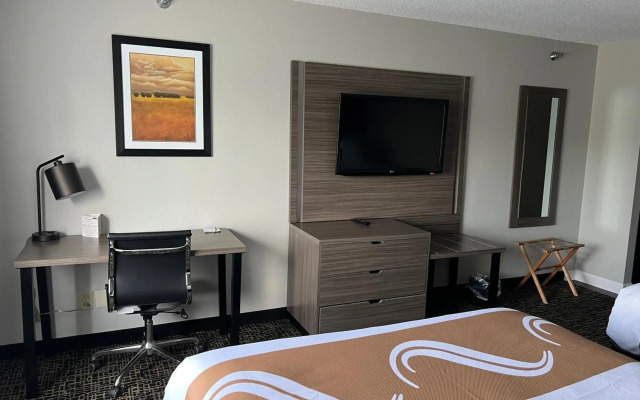 Quality Inn & Suites Red Wing