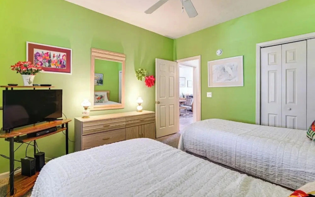River Oaks 51-E Apartment