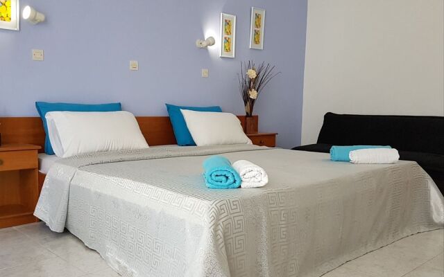 Pyrgos Hotel Apartments