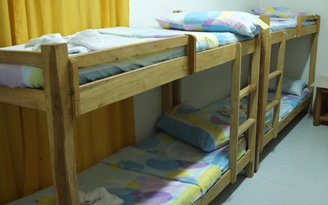 Edcelent Guesthouse
