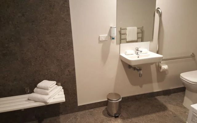 Ramada Hotel & Suites Queenstown Remarkables Park