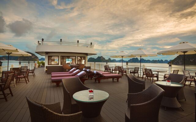Halong Athena Cruise