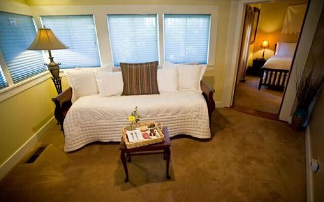 The Cooper House Bed & Breakfast Inn