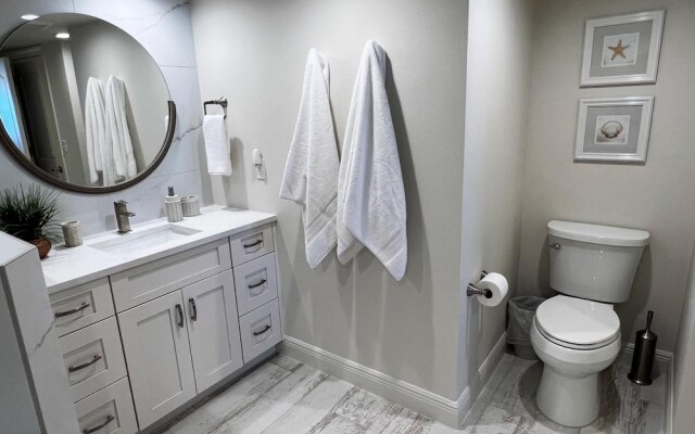 Endless Water Views in Manasota Key